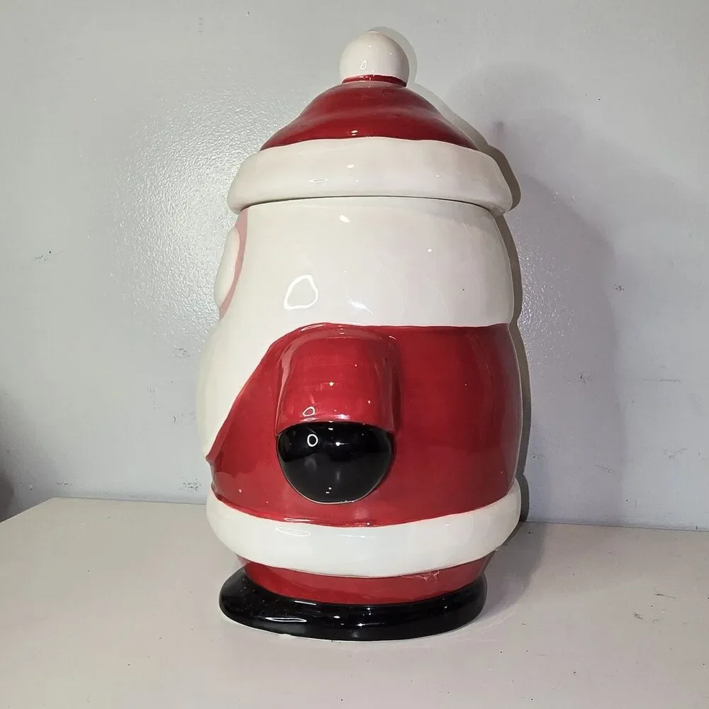 2006 Boston Warehouse Santa’s Bake shop 3 Qts Cookie Jar